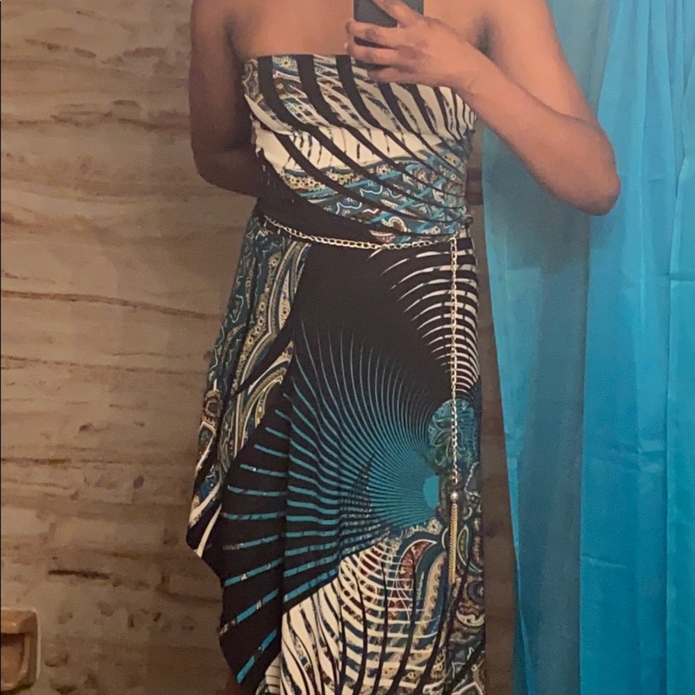 Asymmetrical dress with gold chain!